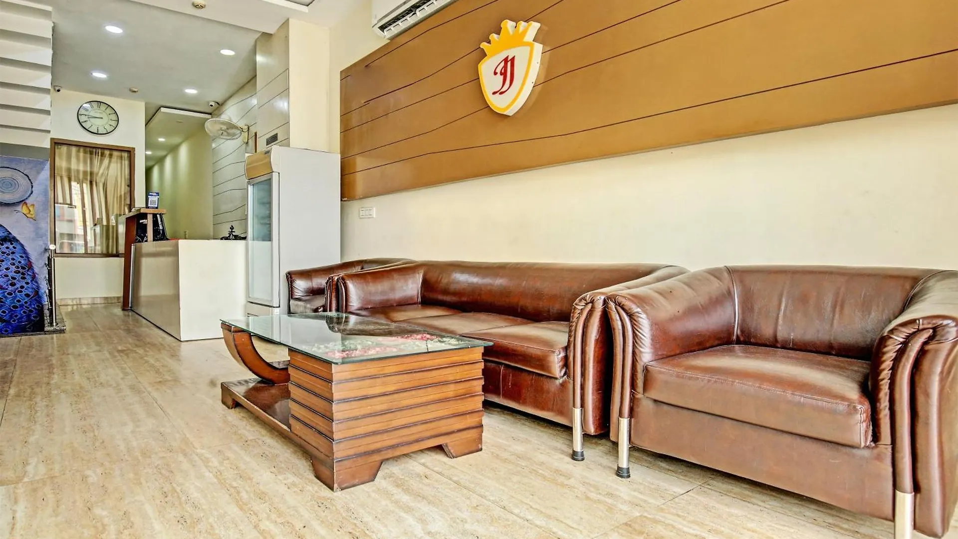 Hotel O Jj Crown Zirakpur India