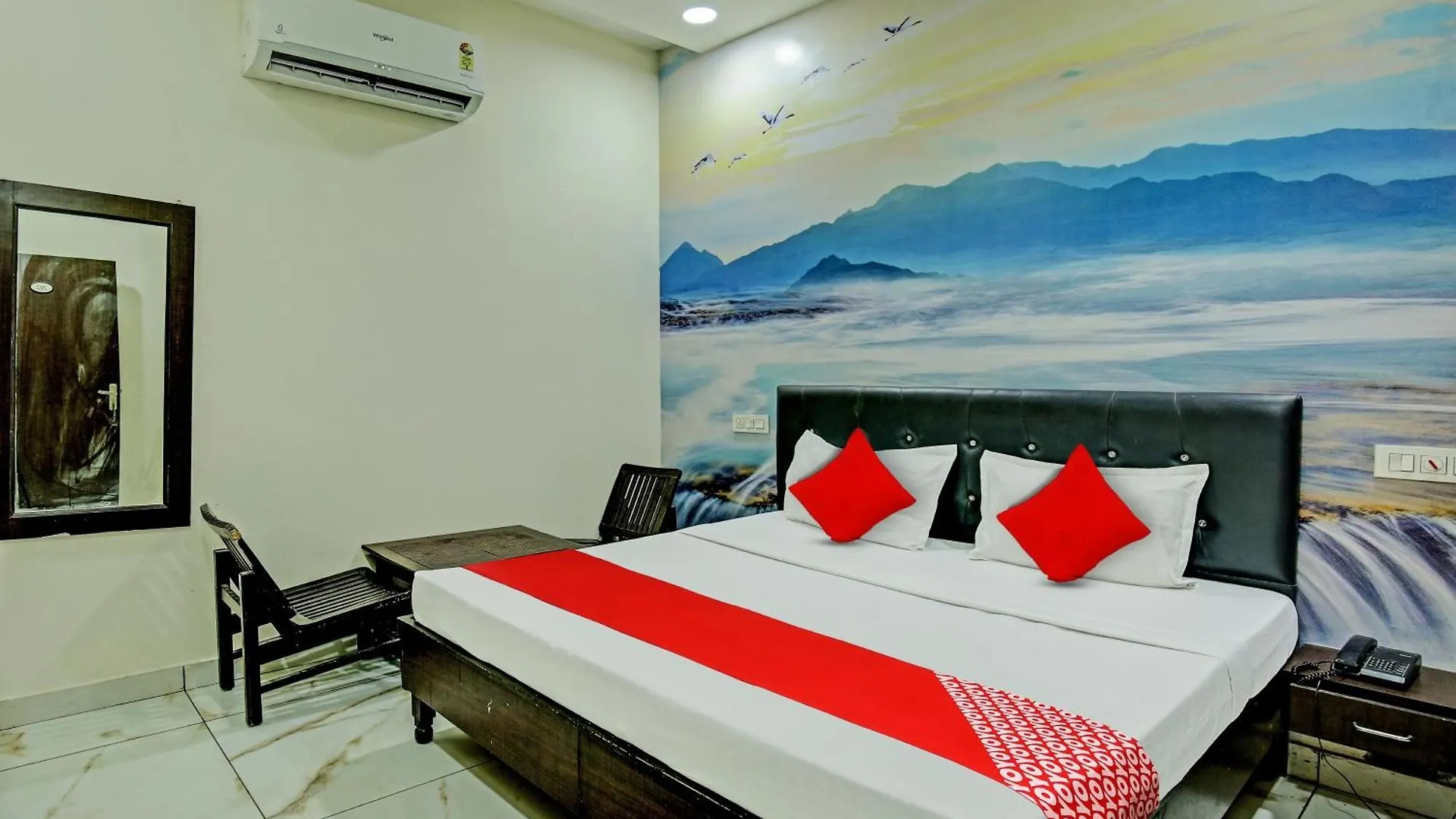 Hotel O Jj Crown Zirakpur