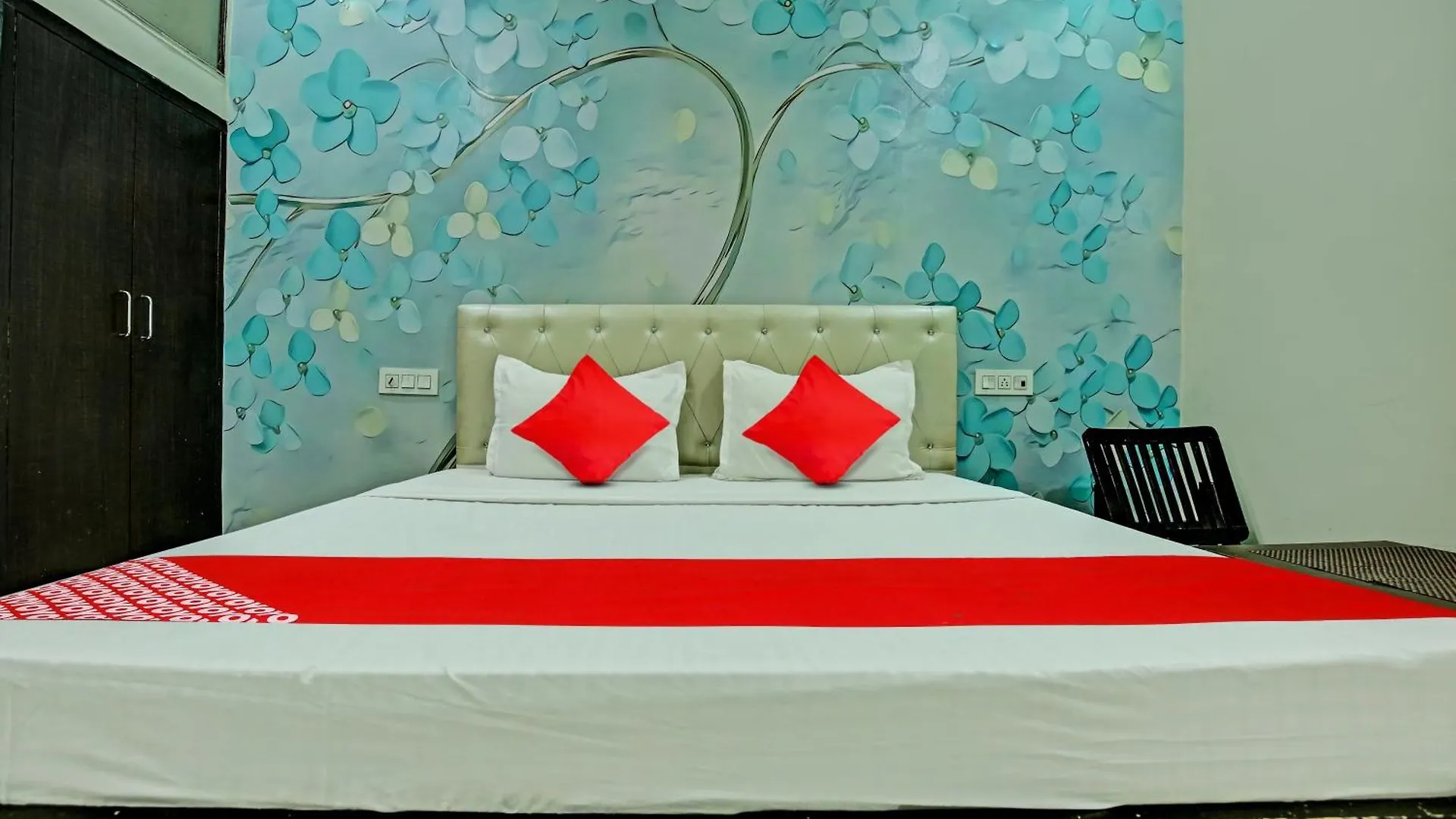Hotel O Jj Crown Zirakpur