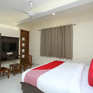oyo-29395-dee-green-palace.top-gurgaonhotels.com/